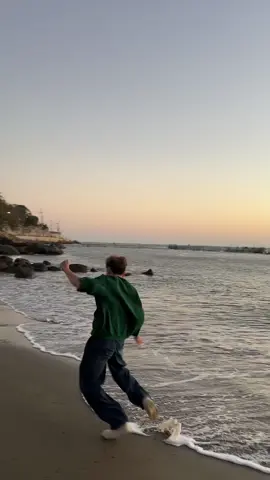 Thuỷ ơi.. Triều ơi, em đâu rồi, anh đang chờ nè 🌊 #QuangHungMasterD #ThuyTrieu #ThanhThoiLuotTet #TikTokGiaiTri #SoundsOfVietNam #เพลงดังTikTok #RisingOnTikTok 