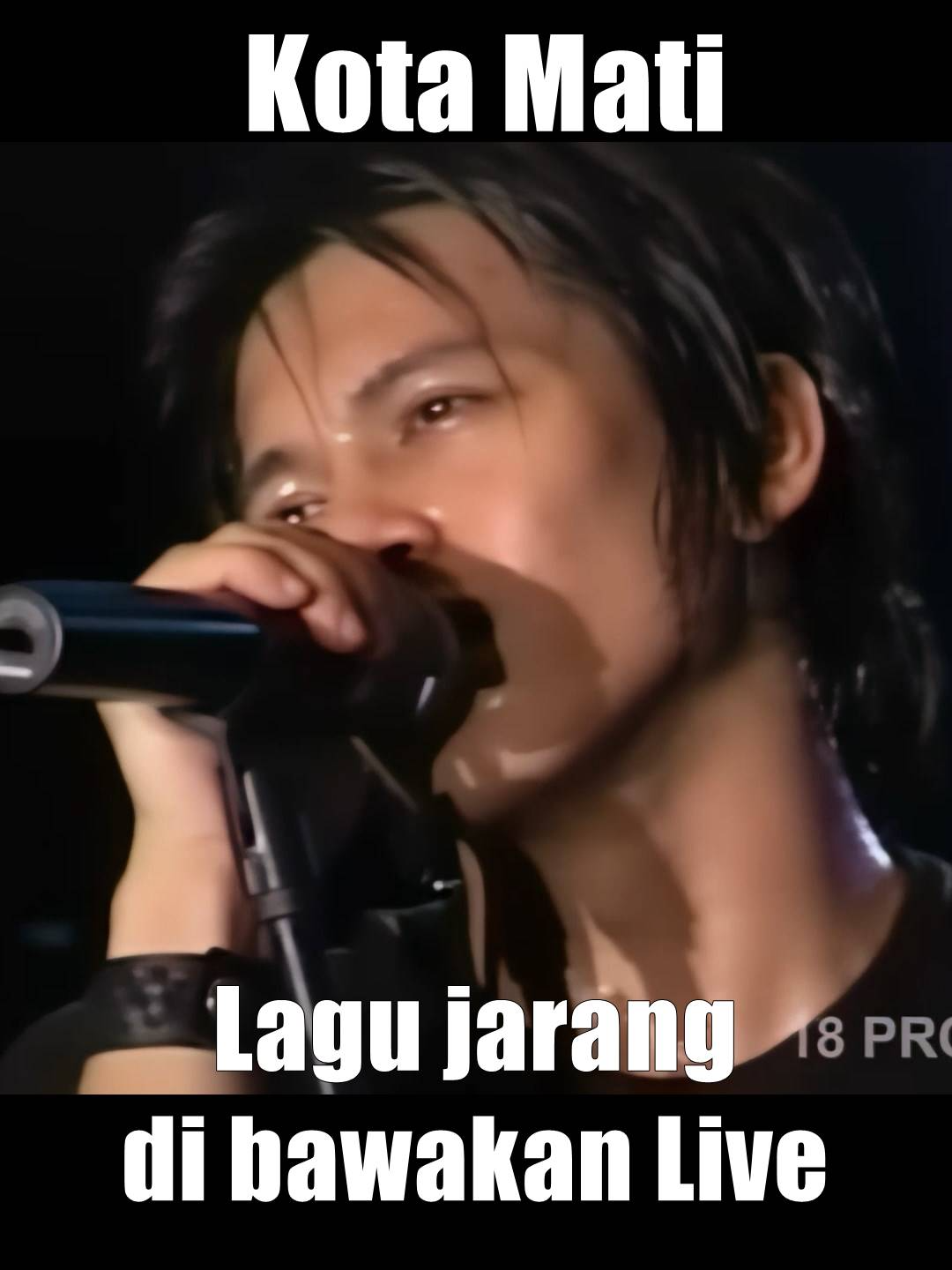 Kota Mati lagu dari album Merah atau Hari Yang Cerah yang sempat cukup viral lagi di tahun 2020 dan salah satu lagu yang jarang di bawakan live. #noah #noahband #peterpan #peterpanband #arielnoah #video #reels #konserband #konsernoah #indonesia #music #musik #musikindonesia #band #concert #shorts #fyp #kota #mati #malamminggu #malam