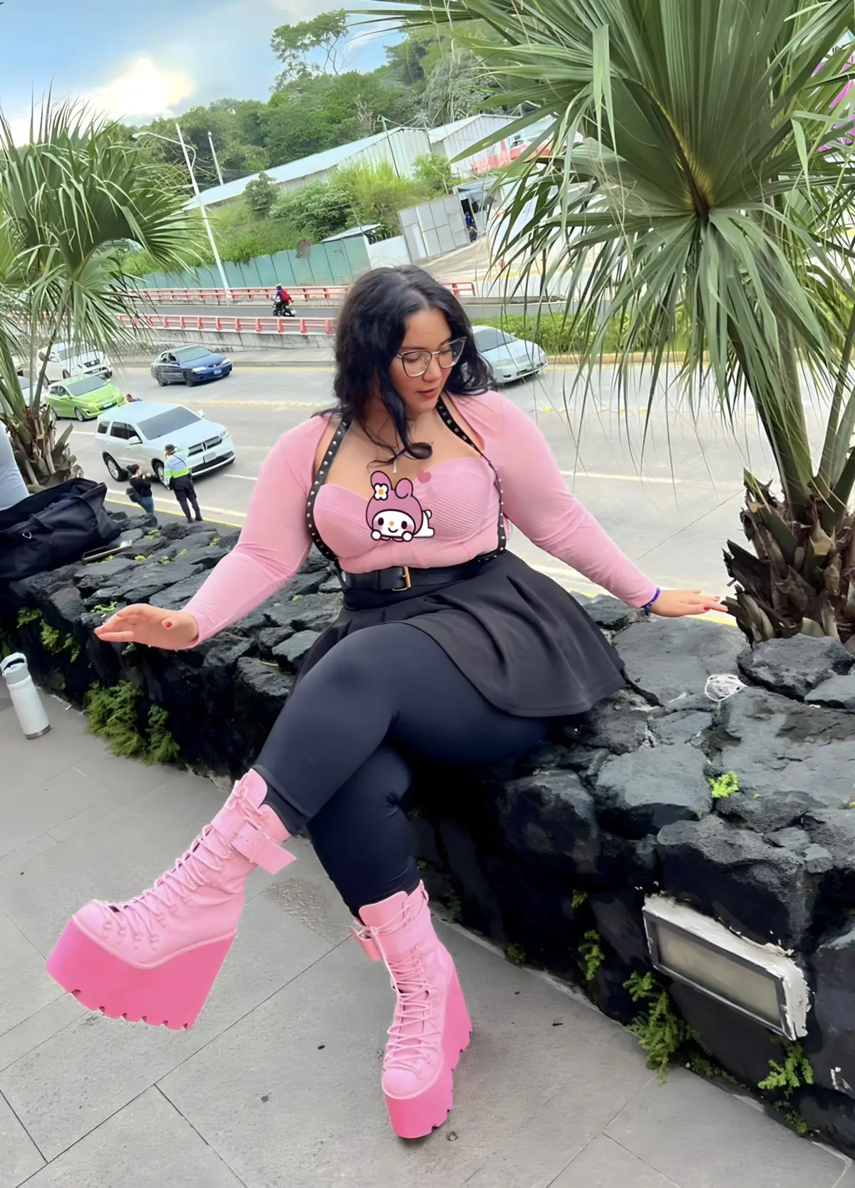 Dolly kim 💖🌸✨ #dollskill #cabellonegro #metal #heavymetal #rock #elsalvador #curvy #curves #curvygirl #curvymodel #salvadoreña #latina #ropaaesthetic #rockenespañol #ratablanca #magodeoz #rockclasico #kawaii #coquette  