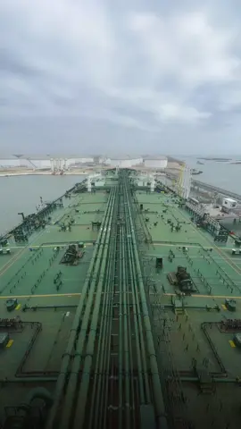 VLCC During Departure at Corpus Christi Passage. 🌊⚓️ #vlcc #tanker #corpuschristitexas #seaman #unmooringoperation  #pilotinboard #tugboats #america 
