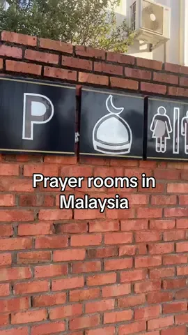 Something you’ll spot all over Malaysia - Islamic prayer rooms #malaysia #culture #religion #travel #islam #prayer #exploring #discovering #culturetiktok #travelasia #travelmalaysia #southeastasia #asia #interesting #islandlife #lifeabroad 