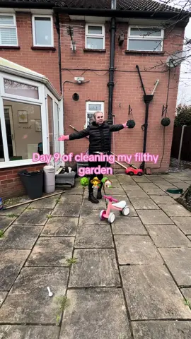 Day 9 of cleaning my filthy garden and today we’re jetwashing the patio. Slowly but surely we’re getting there 🤍🏡🌳 trying not to put too much pressure on it as it’s really using all my energy atm!🥺 #gardentransformation #gardenproject #gardentips #jetwashingdriveway #jetwashing #cleaninggarden #CleanTok 