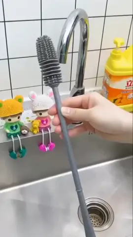 Dê uma olhada em Kit 2 Escova De Lavar Garrafa Mamadeira Copos Multiuso De Silicone 33cm  comente eu quero que eu te envio o link 🔗☺️ 🟢 Nós story terá o link até 24 horas do dia que foi postado.