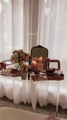 Misslizheart for 20% off 🫶 The perfect set of makeup bushes for your beauty routine and makeuo case! #makeupbruhes #luxury #girly #pink #girlythings  