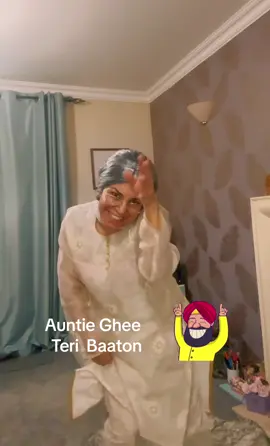 #indianauntie #energia #auntie #teribaatonmein #dance #punjabitiktok #india #indiatiktok #bollywood #bollywoodsong #🤣🤣🤣 #💃🏻💃🏻💃🏻#