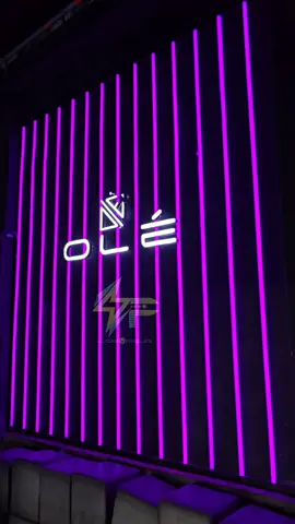 mira este diseño  #CapCut #moderno #exclusive #pixel #led #ledlights #ligthroom #remodelacion #ideas #discotecas #barrasled #diseño #deco 