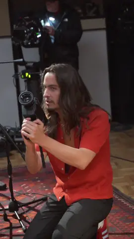 A little chaos never hurt nobody. #gvf #gretavanfleet #samkiszka #rca #starcatcher 