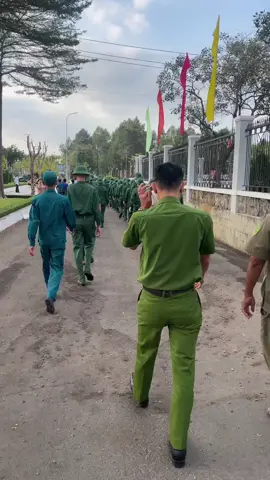 cố lên nhé chàng trai#