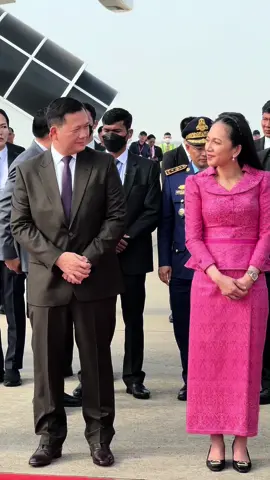 #ព្រះមហាក្សត្រ #ហ៊ុនម៉ាណែត #ពេជចន្នមុន្នី #