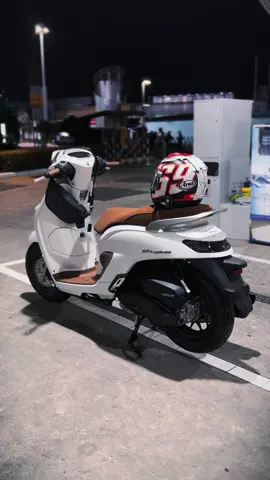 Asli keren gini nih motor 🙌 . . . . #fyp #fypシ #fypシ゚viral #trend  #hondastylo #hondastylo160 #hondastyloindonesia #stylomodifikasi 