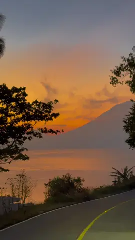 PAISAJES TERAPÉUTICOS ♥️ 📍LAGO ATITLÁN GUATEMALA 🇬🇹  #guate #guatemala #viral #parati #fyp #reel #reelvideo #reelinstagram #lakeatitlan #atitlan #tiktok 