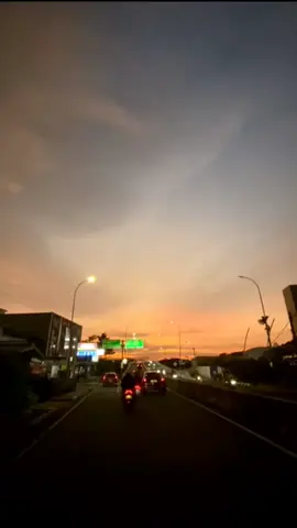 #explorepage✨ #bogorpunyacerita😘 #songfavorite🎶❤️🙈🥀 #bogorkotakenangan #assalamualaikum🙏 