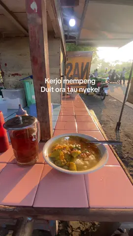 kamu tak perlu resah, tunggale yo katah #pergipagipulangpagi #rindisafira #savanasakjose #fyp #fypシ 