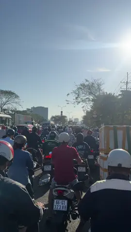 Tình hình kẹt xe tại đại lộ Nguyễn Văn Linh vào mỗi buổi sáng đi làm  #ketxe #nguyenvanlinh #saigon #changtrailacduong 