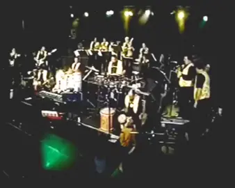 Tumba y bongo - Larry Harlow Larry Harlow realizó un concierto en el Anfiteatro Tito Puente de San Juan, Puerto Rico con motivo del 35 aniversario de su orquesta, en el que participaron los cantantes: Pedro Brull, Primi Cruz, Jerry Medina, Adalberto Santiago, Ismael Miranda, Onaney Ortiz, Cano Estremera, Júnior González y Néstor Sánchez; también lo acompañaron músicos como: Juancito Torres, Yomo Toro, Ángel Maldonado, Eddie Rivera, Pablo Rosario, Andy Harlow y Lewis Kahn, entre otros. #salsa #faniaallstars #ymmer 