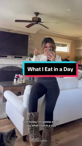 WHAT I EAT IN A DAY! ✨ #lowcarb #EasyRecipes #whatieatinaday #weightlossjouney 