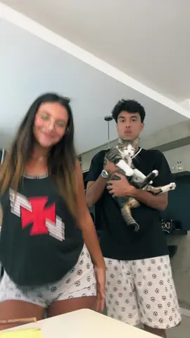 Pijama combinando, flores, Vasco e gatinhos🤩🤩🤩