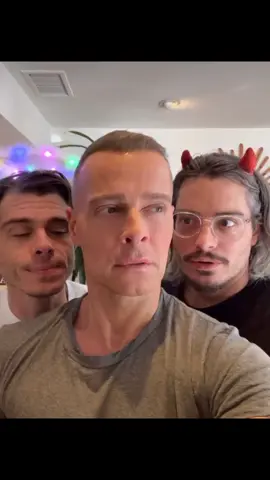 Choose wisely! @Joey Lawrence @Matthew Lawrence 😇🤣😈 #bro #Siblings #advice #wordsofwisdom #good #bad #hot #cold #heaven #hell #family #fyp #foryou #foryoupage 