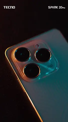 تعرف على هاتف TECNO SPARK 20 Pro الجديد! ارفع مستوى تجربة التصوير الفوتوغرافي الخاصة بك باستخدام الكاميرا الرئيسية ذات الاستشعار الفائق بدقة 108 ميجابكسل وتألق بشكل مشرق مع سيلفي متوهج بدقة 32 ميجابكسل (3 أوضاع إضاءة). احصل عليها الآن والتقط كل التفاصيل! السعر يبدأ من 145 دولار – 222.000 دينار عراقي. ئاشنا بە بە مۆبایلی نوێی TECNO SPARK 20 Pro! ئاستی ئەزموونی وێنەگرتنت بەرزتر بکەوە بە کامێرای سەرەکی 108 مێگاپێکسڵ Ultra Sensing و بە کامێرای پێشەوەی درەوشاوە بە 32 مێگاپێکسڵ بە سێ دۆخی رووناکی جیاواز. ئێستا بەدەستی بهێنە بۆ چرکاندنی وێنەی هەر وردەکارییەک کە بتەویت! نرخ دەست پێدەکات لە 145 دۆلار - 222 هەزار دینار. #TECNO #SPARK20Pro 