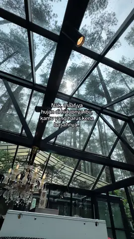 Terimakasih ya nak, untuk slalu kuat merasakan petir dan dinginnya bersama ibu🥹🫶