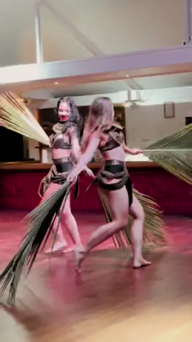 holiday vibes🏝️ #dance #duo #fun #holiday #maldives #fyp #viral 