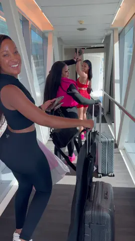 Girls weekend away🥹✈️ #AMTurns23