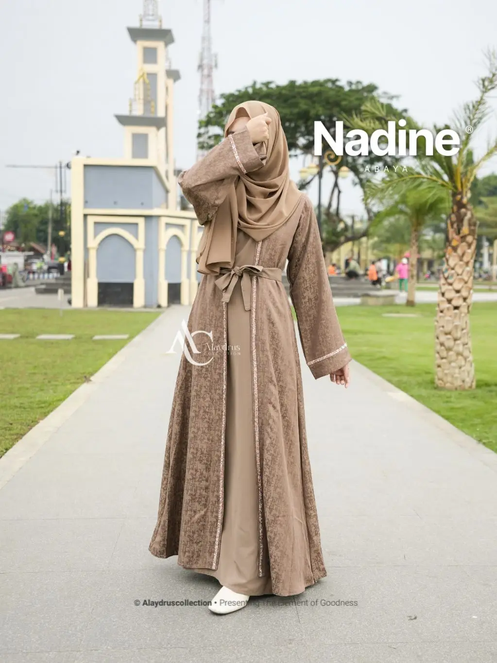 Masya Allah Abayanya cantik syekali, banyak pilihan warnanya juga😍 [Link di bio no. 2]💗  #abaya #abayaalaydruscollection #ramadanekstraseru 