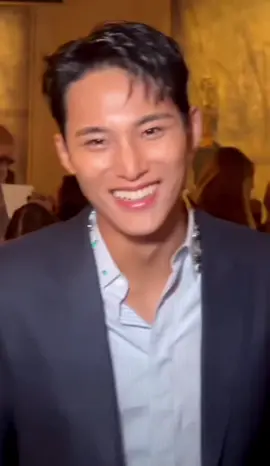 When i looked at Mingyu’s Smile, i saw the past, present and future 🇫🇷 #mingyu #mingyuseventeen #mingyuboyfriendmaterial #dior #seventeen #carat #seventeen17_official #fyp #foryou #foryoupage 