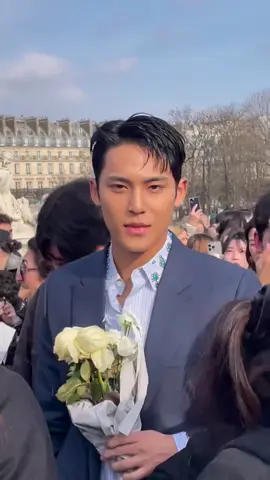 LORD AKO NA NAGTURO 'YAN NA MISMO LORD! #fyp #trending #seventeen #svt #mingyu #dior #fashionweek #kpop 