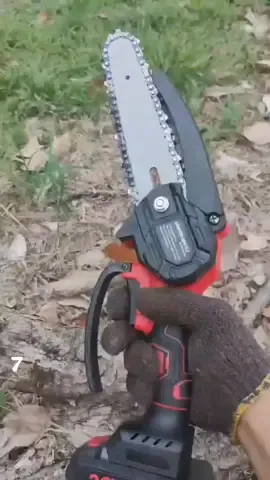 998VF 6INCH Cordless Mini Electric ChainsawPortable Chainsaw Tree Wood Cutting CutterGergaji Pemotong Kayu Saw Cordless Chainsaw Electric Saw Logging Saw Rechargeable Chain Saw Gergaji Elektrik Mesin Potong Pokok #SmallBusiness #shoplocal #smallbizunboxing #malaysiaonlineshop #discount #smallbusinesslover #smallbiztime #TikTokShop #smallbizyok #smallbiztiktok 