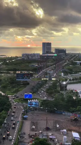 Pasti rindu sekali nantinya sama kota ini🥺🤍🤍 #makassar #sunset #cpimakassar #foryoupage #fy 