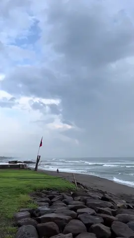 my first #aerialyoga at Udara Bali 🍃✨🧘🪷 #udarabali #yoga 
