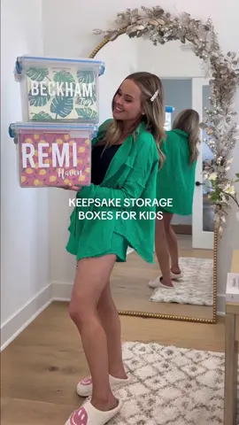 💫 KEEPSAKE BOXES | the perfect baby shower gift!! They store + stack so easily. If you run out of room you could even make a second one! Let me know if you have any questions on specifics and I’d be happy to help , I shared these when i made them awhile ago but still get so many questions on them! 🥰 #kidsorganization #storingkeepsakes #organizingforkids #kidskeepsakes #keepsakebox #memorybox 