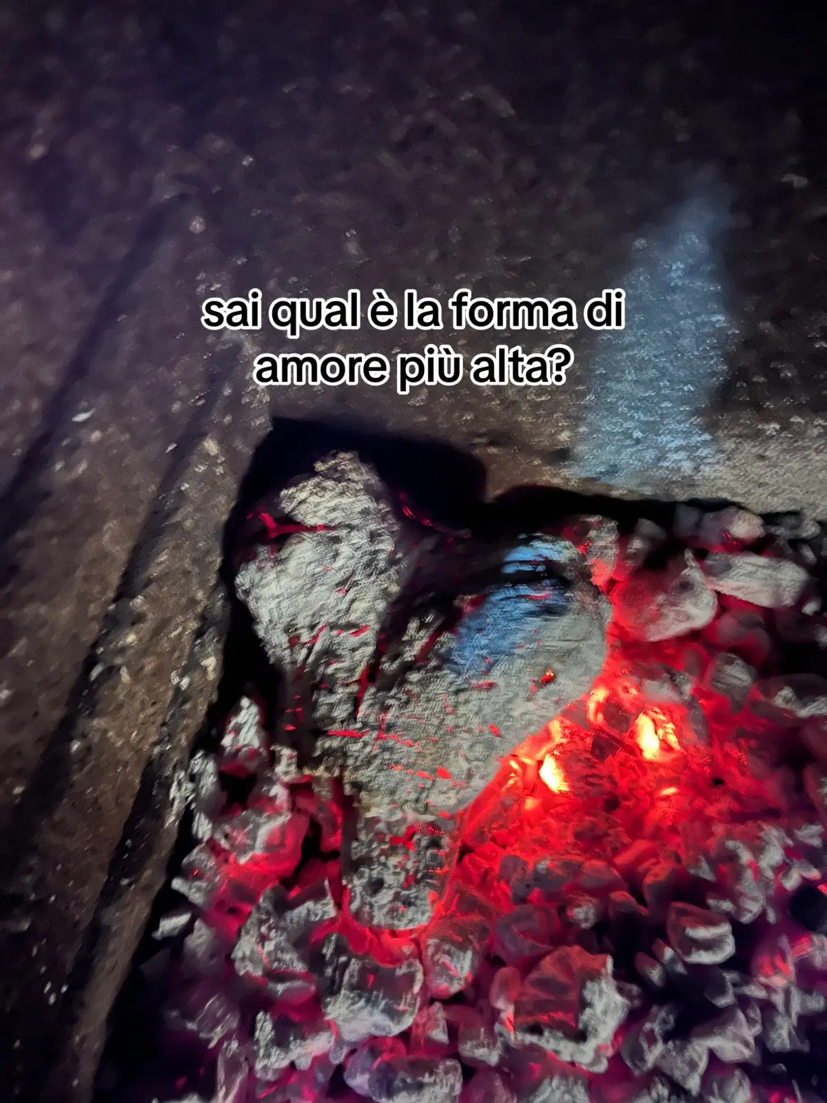 “ ti aspetto “ mi stava dicendo che mi avrebbe continuata ad amare #perte #foryou #fyp #viral #amore #pensieri 