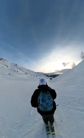 « Quand tu arrives en haut de la montagne, continue de grimper » 🏔️⛷️❄️🫶🏻