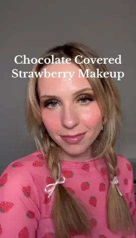 Transforming into everyone’s favorite dessert 🍫🍓 #UrbanDecayPartner #UrbanDecay #asmr #chocolatecoveredstrawberry #makeup @urban decay 