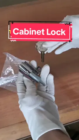 Looking for a practical purchase? Look no further! Try our Evergood Filling Cabinet Lock, and you'll feel assured that your belongings are secured. No need to worry when you're away, as your things are now safe. Get this item today and enjoy peace of mind!🤗✨ #magnificenthardware #cabinethardware #cabinetlock 