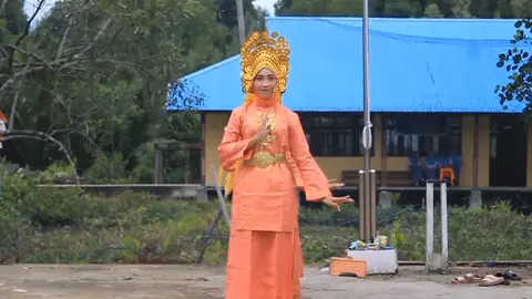 Lemak Manis #lemakmanis #fyp #trend #viral #tari #sanggar #sanggartari #fypage #indragirihilir_riau😍😍😍 #kualaenok #tanahmerah 