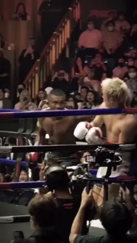 repost. msih rame gak nih#buakaw #buakawbanchamek #kota #brutalmoment #muaithai #ramadhanekstraseru #ramadhansale #fyp 
