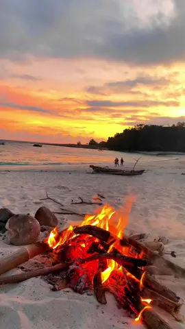 lagunya enak buat santai #soundlagitrend #timurpride🔥🏝 #fyppppp 