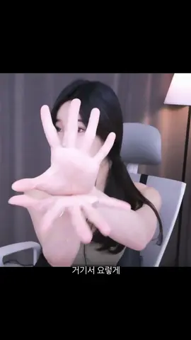 저는 조개껍질에서 태어났어요