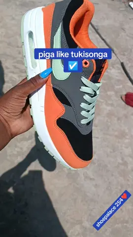 piga like tukisonga ☑️☑️ #Airmax #shoes #sneakers #fyp #fypシ #foryou #foryoupage #trending #tiktokviral #goviral #kenyantiktok🇰🇪 #shoepalace254❤️ 