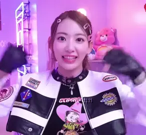 مين تختارون انا ولا انا؟🥺+مطفره فعاليات#ساكورا #sakura #ليسيرافيم #فانكامات_سديم🥺🎀 #غيث_يحب_نايون #fyp #foryou #foryoupage #greenscreen #viral #viralvideo #inspiredawesomelife #committonothing #توايس_ملكات_الكيبوب #twice #explore #4u 