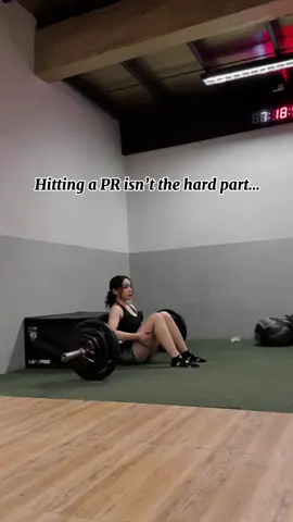 As a responsible, independent gym girlie 💁🏻‍♀️🎀 RE-RACK YOUR WEIGHTS GUYS!! 🫵🏻🫵🏻 #gym #gymmotivation #GymLife #gymrat #gymgirl #hipthrust  #hipthrusts #fitnessmotivation #Fitness #pr #rerackyourweights