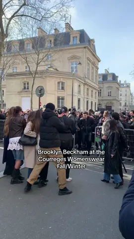 Brooklyn Beckham at the Courreges Womenswear Fall/Winter. #brooklynbeckham #courreges #parisfashionweek #pfw #fashion #beckham 