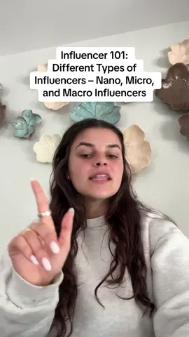 Want to know the difference between nano, micro, and macro influencers? Continue watching 🤩 #foodietribe #foodies #socialmediamarketing #socialmedia #influencermarketing #nanoinfluencers #microinfluencers #macroinfluencers #influencertips #influencerinformation #influencermarketingexperts #digitalmarketing  