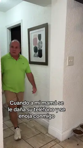 Cuando a mi mamá se le daña el teléfono y se enoja conmigo #loschicaneros #parati #fy #viral 