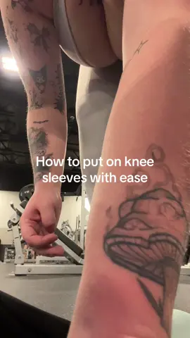 Little trick for knee sleeves✨ #gymreaper #kneesleeve 