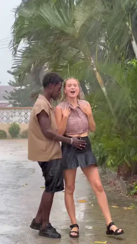 Rain season in Tanzania❤️💦 #africa #dance #water #couple 