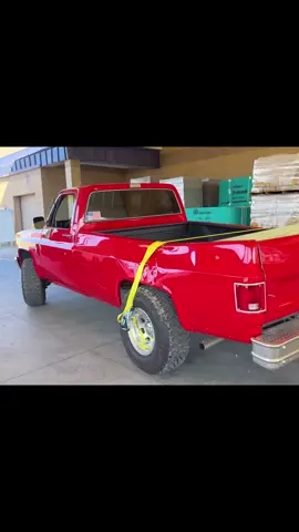 Pt.2 Squarebody durability test #whistlindiesel #squarebody #durabilitytest #chevy #truck #whistlingdiesel #chevytrucks #squarebodychevy #squarebodynation #squarebodyaddicts #obs #chevygang #trucks #trucktok #chevrolet #trucksoftiktok #testing 